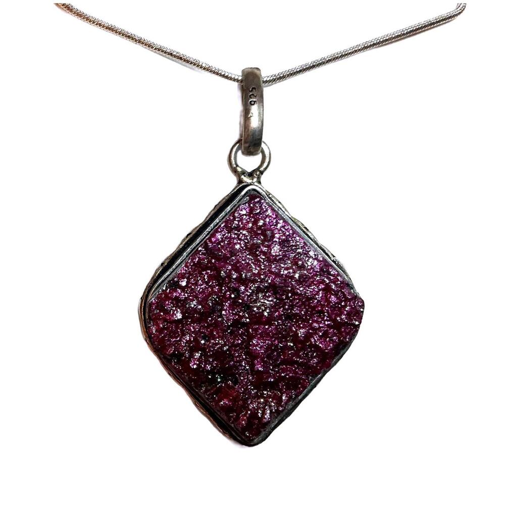 # Fuscia Druzy Necklace